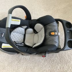 Chicco KeyFit Infant Car Seat – Excellent Condition