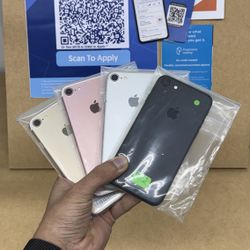 𝚒𝙿𝚑𝚘𝚗𝚎 7 32GB 