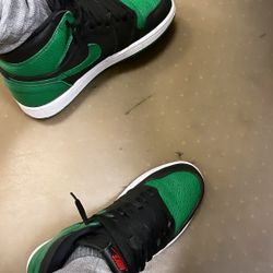 2020 Air Jordan 1 Retro High OG ‘Pine Green 2.0’