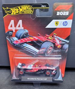 Hot Wheels Premium F1 2025 Scuderia Ferrari HP #44 Lewis Hamilton