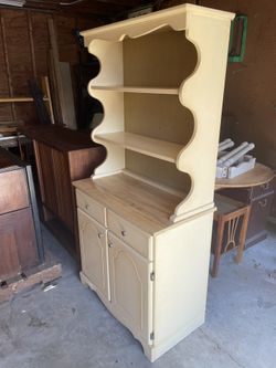Country Kitchen Cabinet 