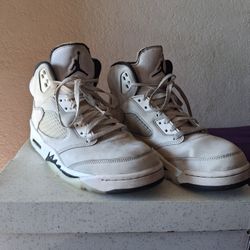 Jordan's 5 Retros Size 10 MEN 