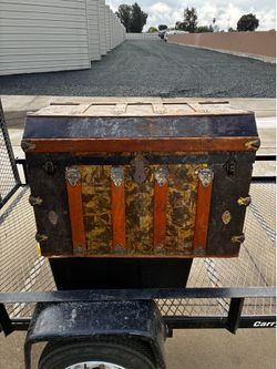 Antique chest with insert