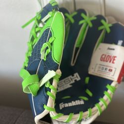 T- Ball Grove Size 9.5” 