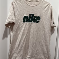 Nike Men’s Large Tshirt