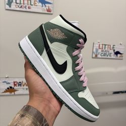 Wmns Jordan 1 Mid SE “Dutch Green”