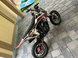 $300 40 mph 170 weight limit great price perfect for the summer  won’t start needs a pull start rope my cousin pulled it to hard and it broke it coast