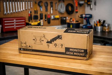 Mount-It! Monitor Desk Mount – Premium Support for Laptop and Screen