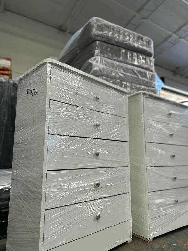 Cajonera Blanca Con 5-cajones