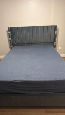 Queen Upholstered Platform Bed Frame – Gray Velvet – Excellent Condition