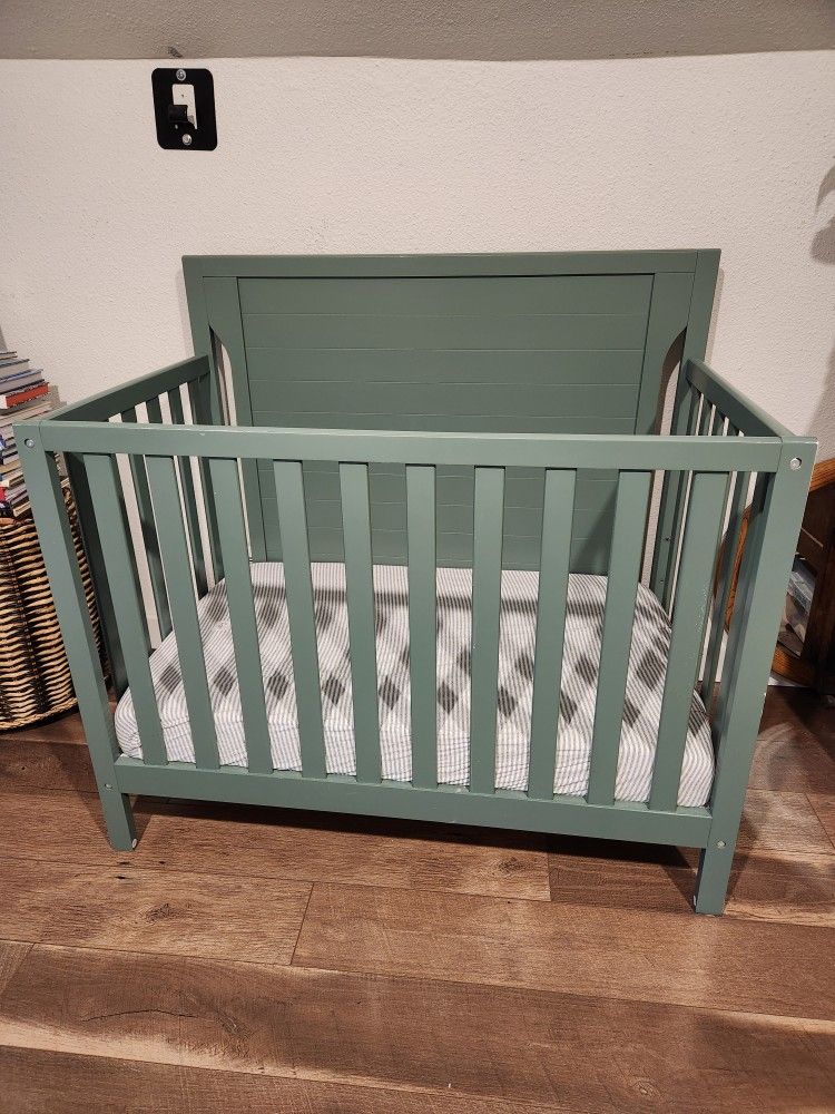 Green Wood Mini Crib