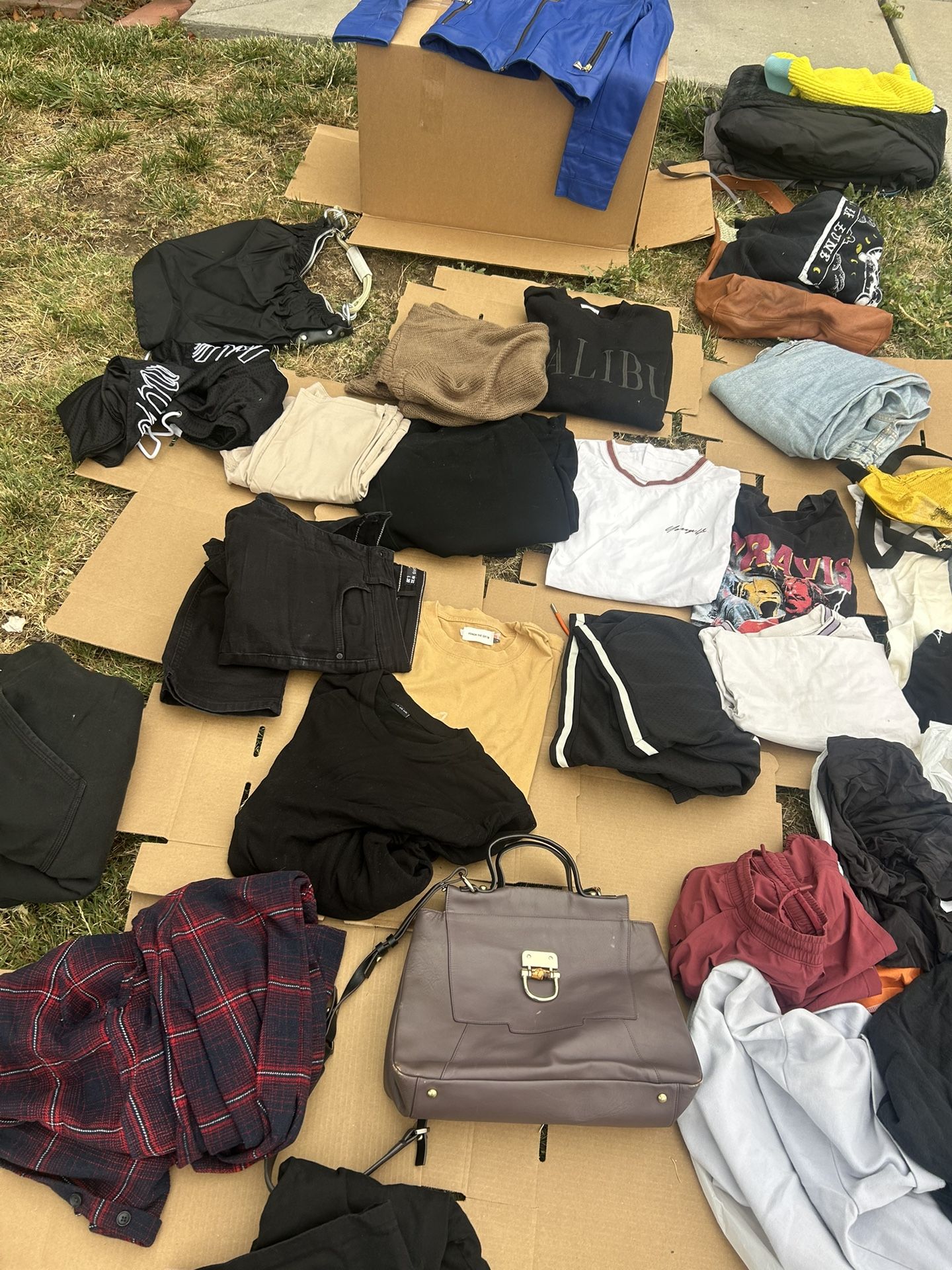 Garage Yard Sales Items Starting At $1 Clothes Tools Furniture Mattress Electronics