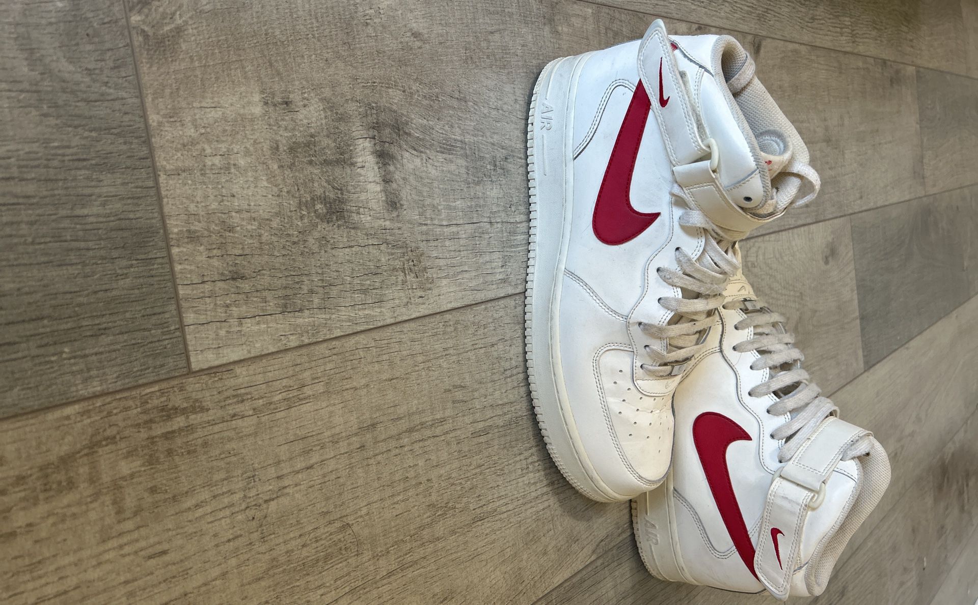 Nike Air Force 1 Mid Sail “ University Red”