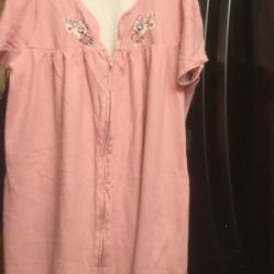 One Ladies House Coat On Sale For Just 3.00 Zipper Down The Front Color Pink Size 2x    Brand Name Edition