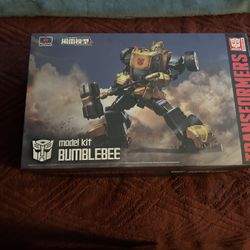 Flame Toys Transformers Bumble Bee Model Kit Set