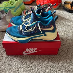 Nike Zoom Freak 3 ‘Valentines Day’ Size 10.5