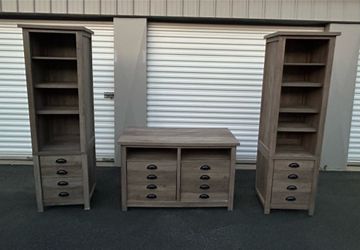 *Delivery Available* 3-Piece Entertainment Center w/ 2 Media Towers – Gray Driftwood