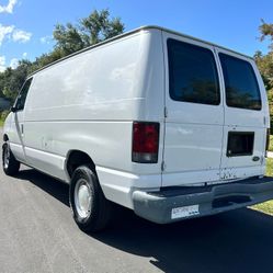 2014 Ford E-350