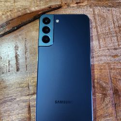 Samsung  Galaxy S22 plus 