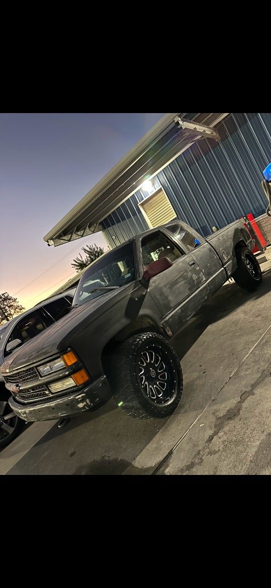 1999 Chevrolet C/K 1500 Series