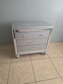 Silver Mirrored 3-Drawer Nightstand