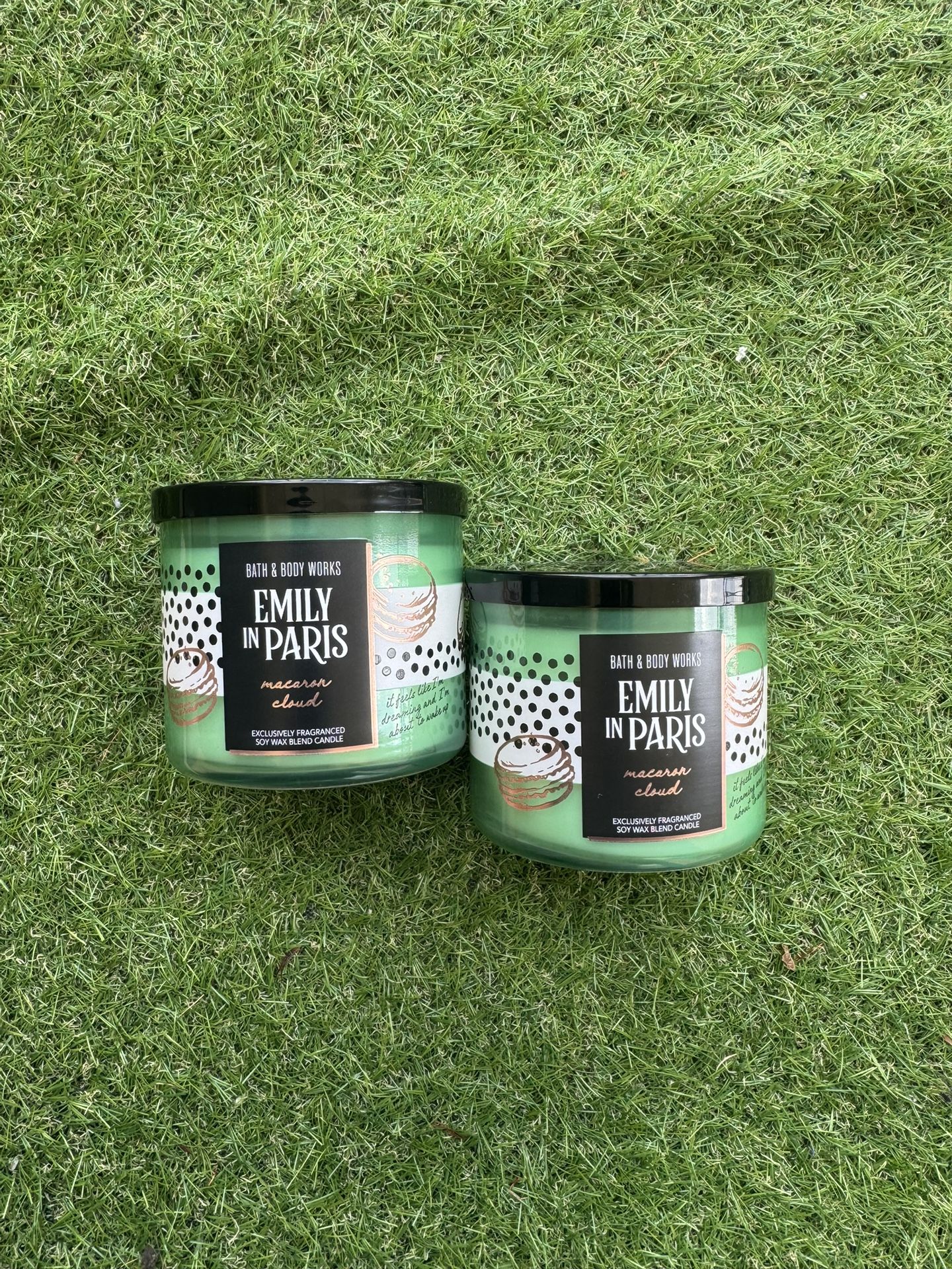 2 Macaron Cloud Emily In Paris Candles 