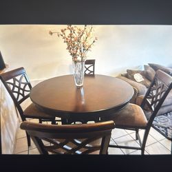Dining room set