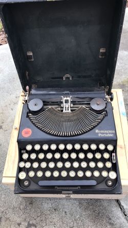 Vintage 1924 Remington Portable No.1 Typewriter w/ Pop-Up Typebars & Case. $150 obo