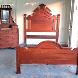 1800 victorian full size bed n vanity 
