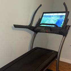  X32i Commercial Nordic Track Treadmill 32” Monitor - Like-New – $2,500 OBO!