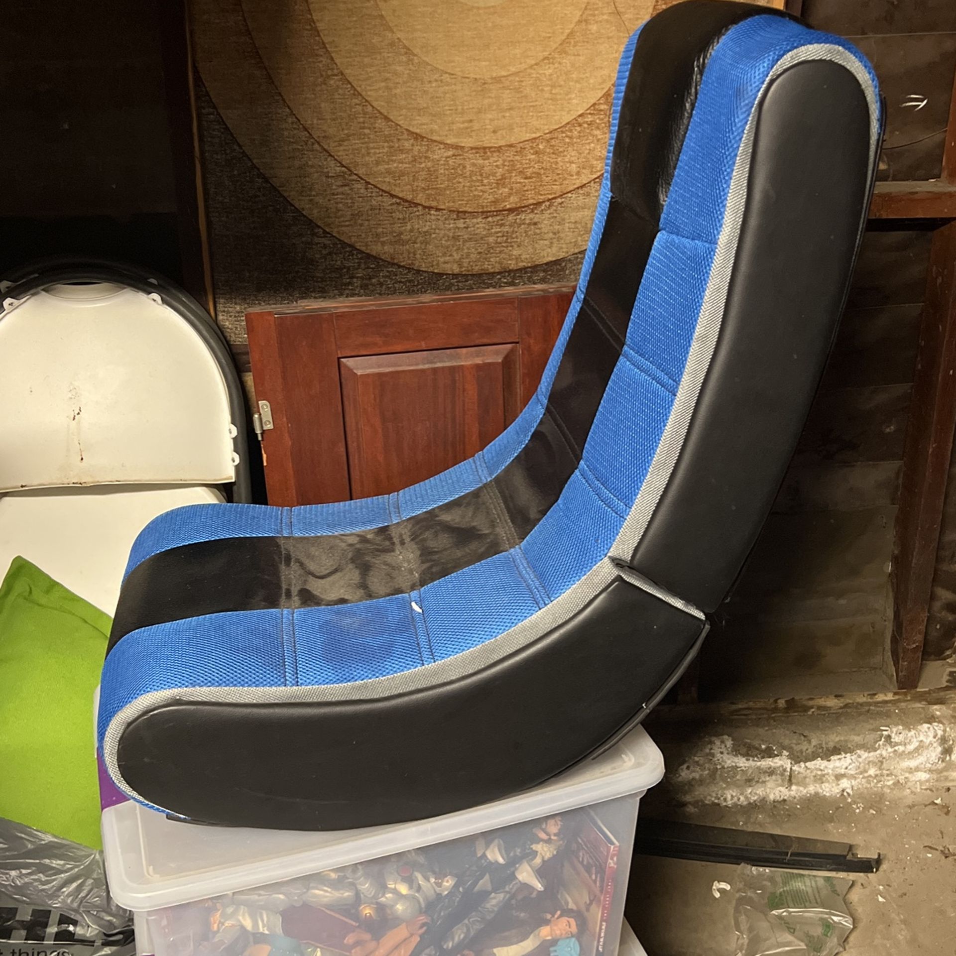 Gaming chair With Speakers