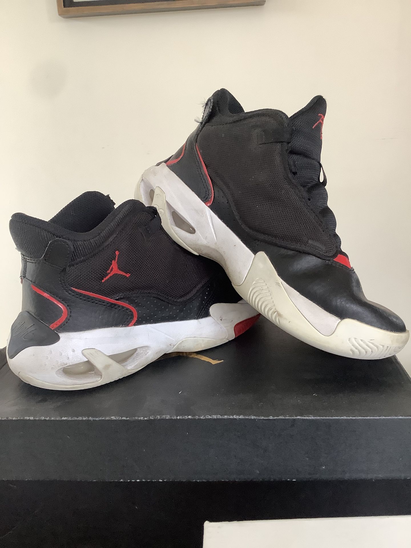 Jordan Max Aura 4