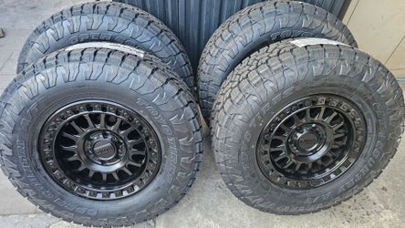 KMC ims 552  17x8.5 Toyo Tires open country AT3 285/70R17