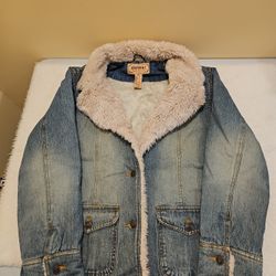 Aeropostale WOMEN'S MEDIUM  Denim Distressed  Jacket with Sherpa Collar And Cuffs