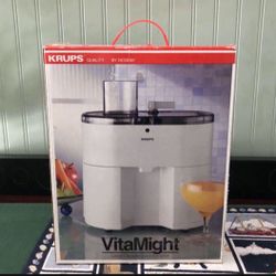 Krups New Vita  Might Juice Extractor