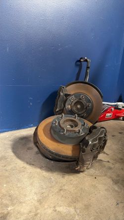 First gen. Tundra complete spindles