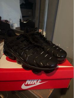 New Nike VaporMax Size 8.5 Men