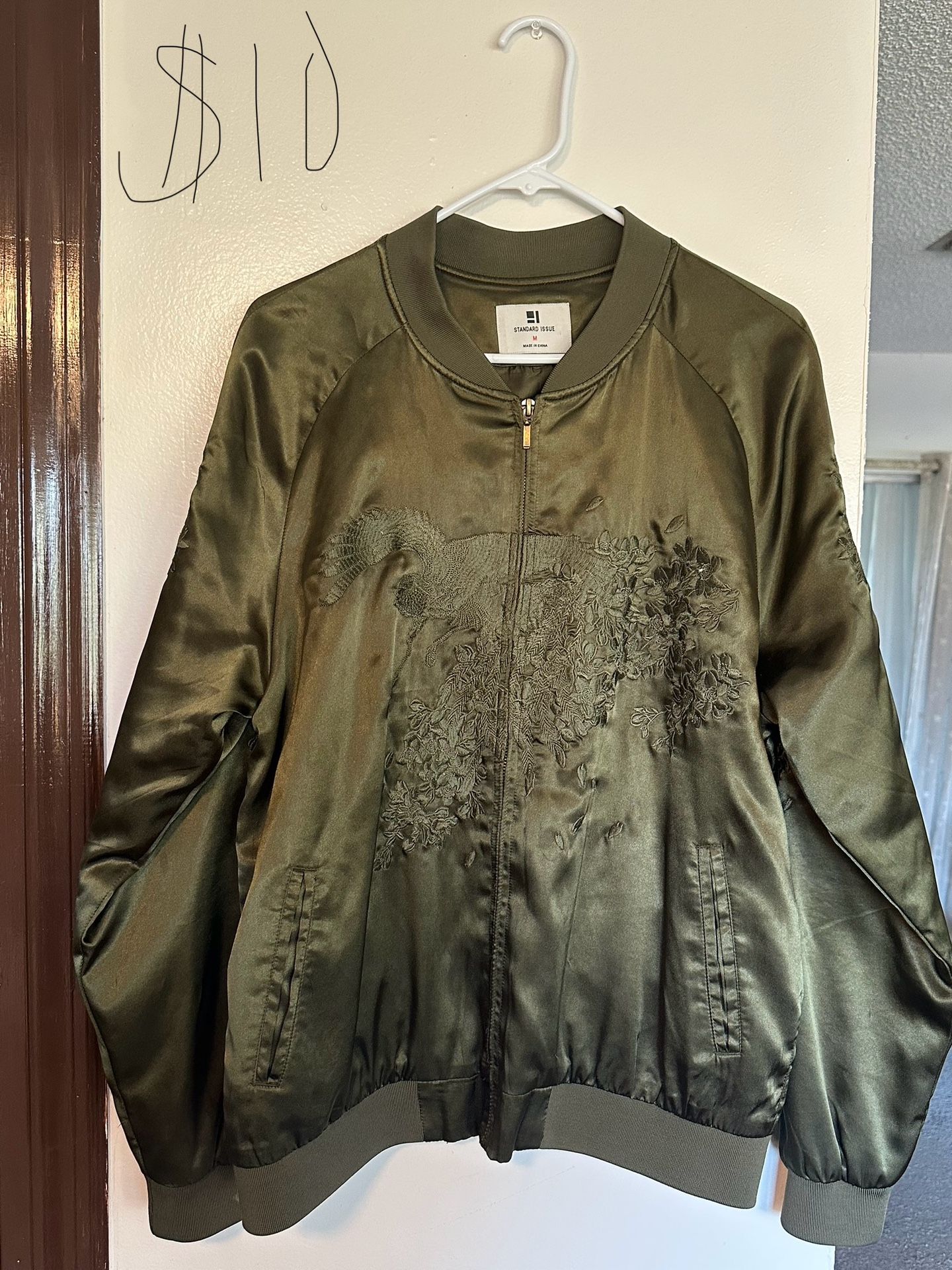 mens army green satin bomber jacket size medium standard issue