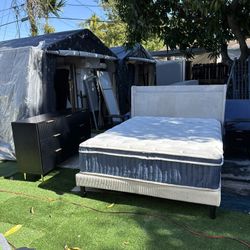 Juego De Cuarto Queen 5 Piezas 