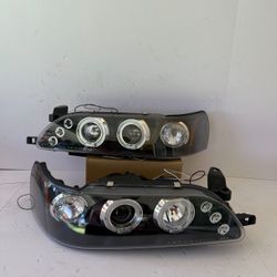 1995 Toyota Corolla Headlights Pair 