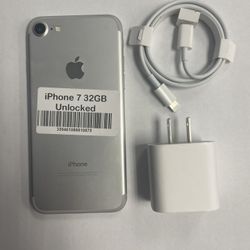 Factory Unlocked Apple iPhone 7 32gb, sold with warranty 