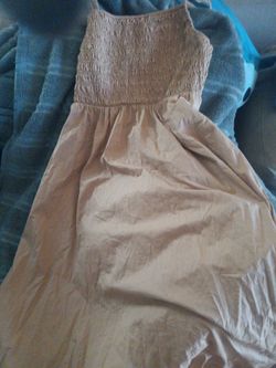 Nice Beige ,Tan Or Whatever Color It Is Dress Size Medium