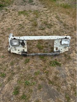 Toyota Tacoma Radiator support fits 94-97