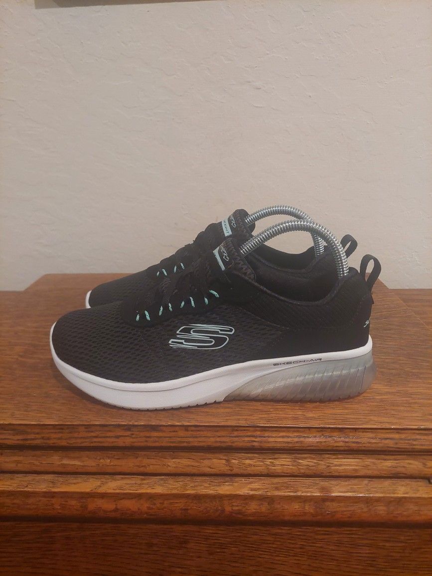 Skechers Light Weight Air-Cooled Memory Foam Athletic Running Shoes
Women's Size 8