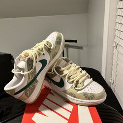 Nike Dunks 