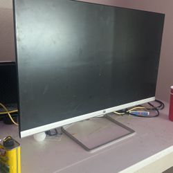 32’’ Gaming Monitor