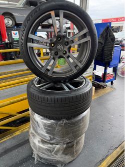 Porsche Tires and Wheels