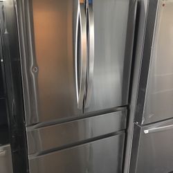 Lg Four Door Full Size Stainless Steel Refrigerator In Stainless Steel 