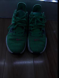Nike shoes for basketball size 9.5