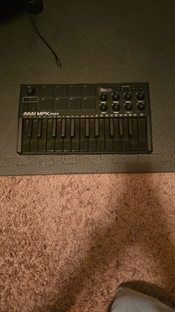 Akia MPK mini
